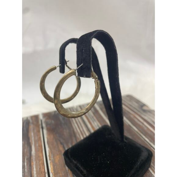 Women's Hammered Gold Hoop Earrings 1.2" - Picture 4 of 5